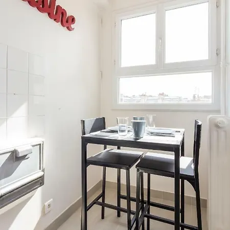 Cosy 4p Trocadero-eiffel Tower باريس
