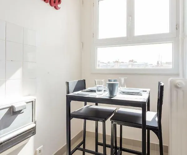 Cosy 4p Trocadero-eiffel Tower باريس