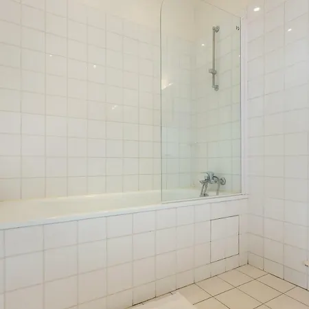 Cosy 4p Trocadero-eiffel Tower